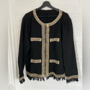 Beautiful gold/black zip up blazer jacket.